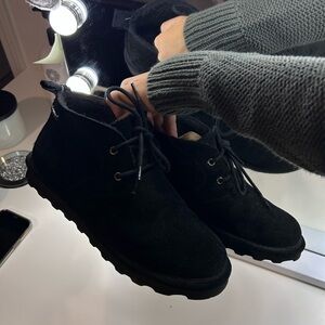 Black Suede Bearpaw Skye Booties Sz 7